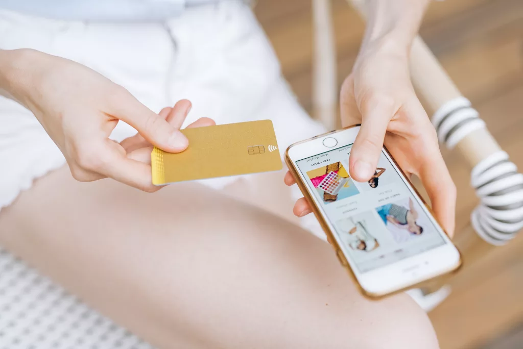 ecommerce on mobile - why small businesses need a website